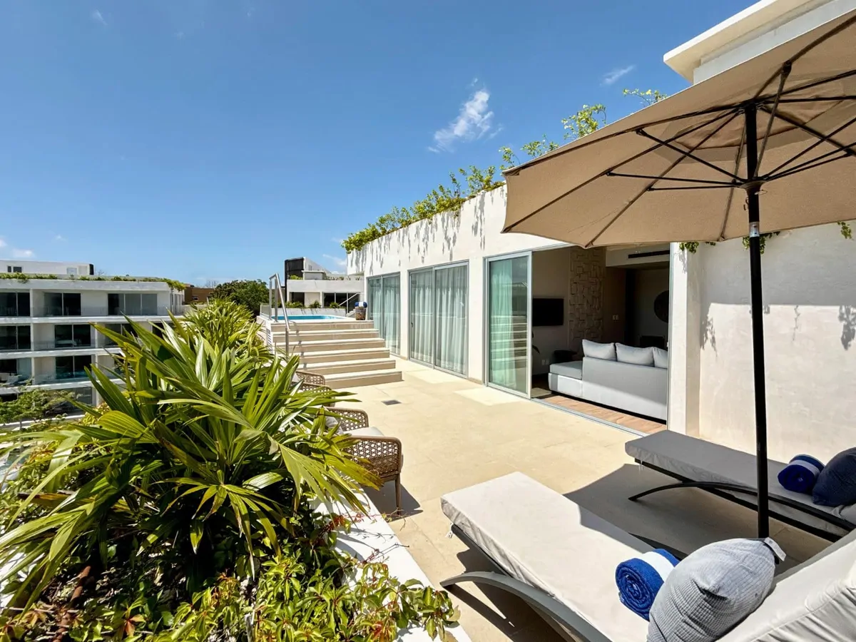 The Leaf Playacar 3-Bedroom Penthouse