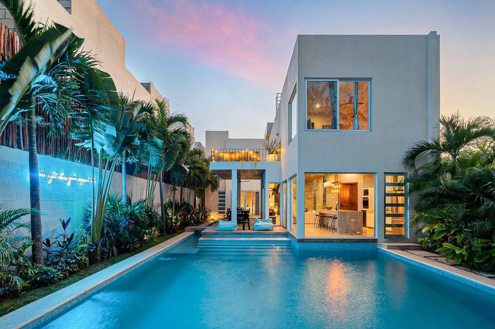 Villa Cielo Azul 5 Bedroom Home