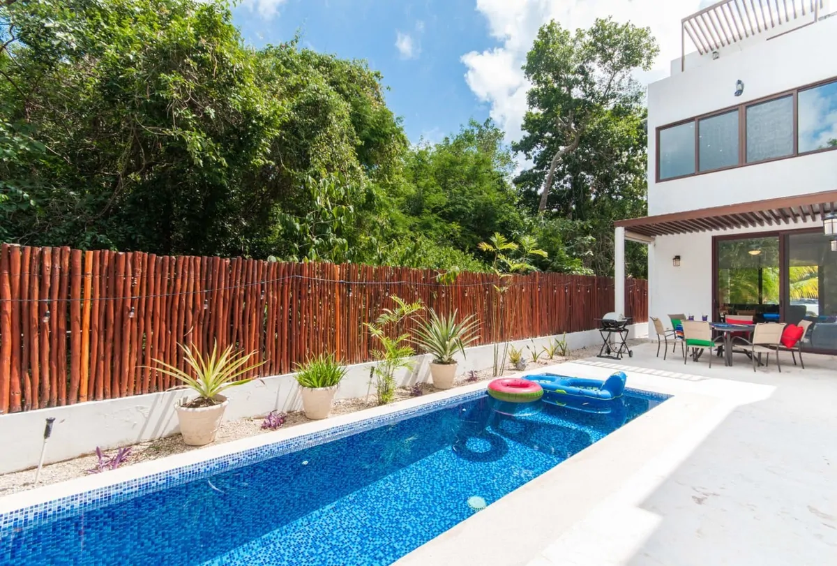 Casa Bahamas 3 Bedroom Villa