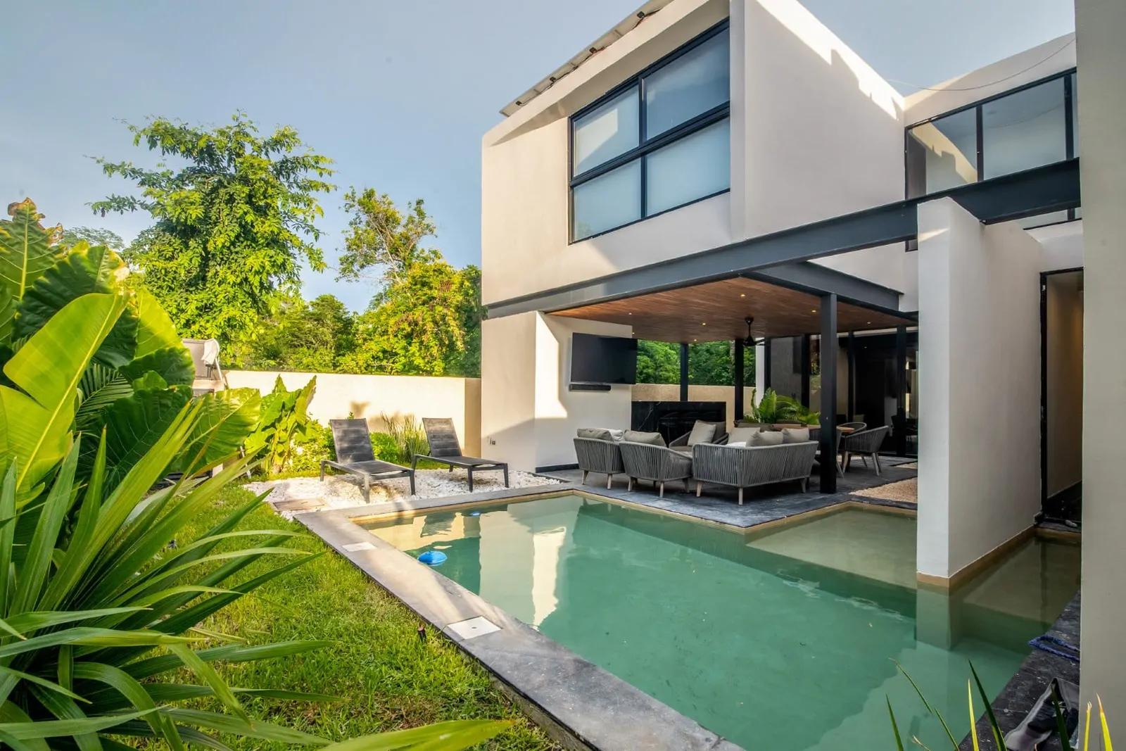 Compostela Orion 61 – 4 Bedroom Home