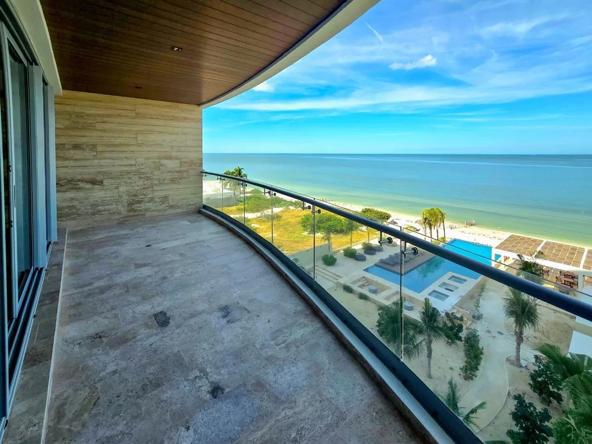 Catavento 3 Bedroom Beachfront Condo