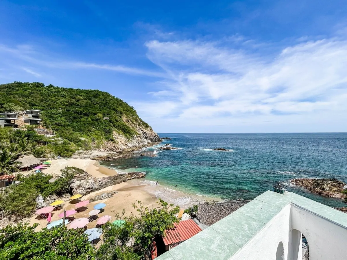 Casa Delfin Ocean View Hotel