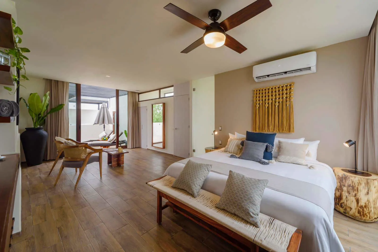 25 Room Boutique Hotel