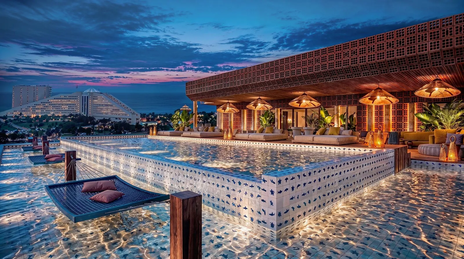 Mondrian 1 Bedroom Beachfront Condo