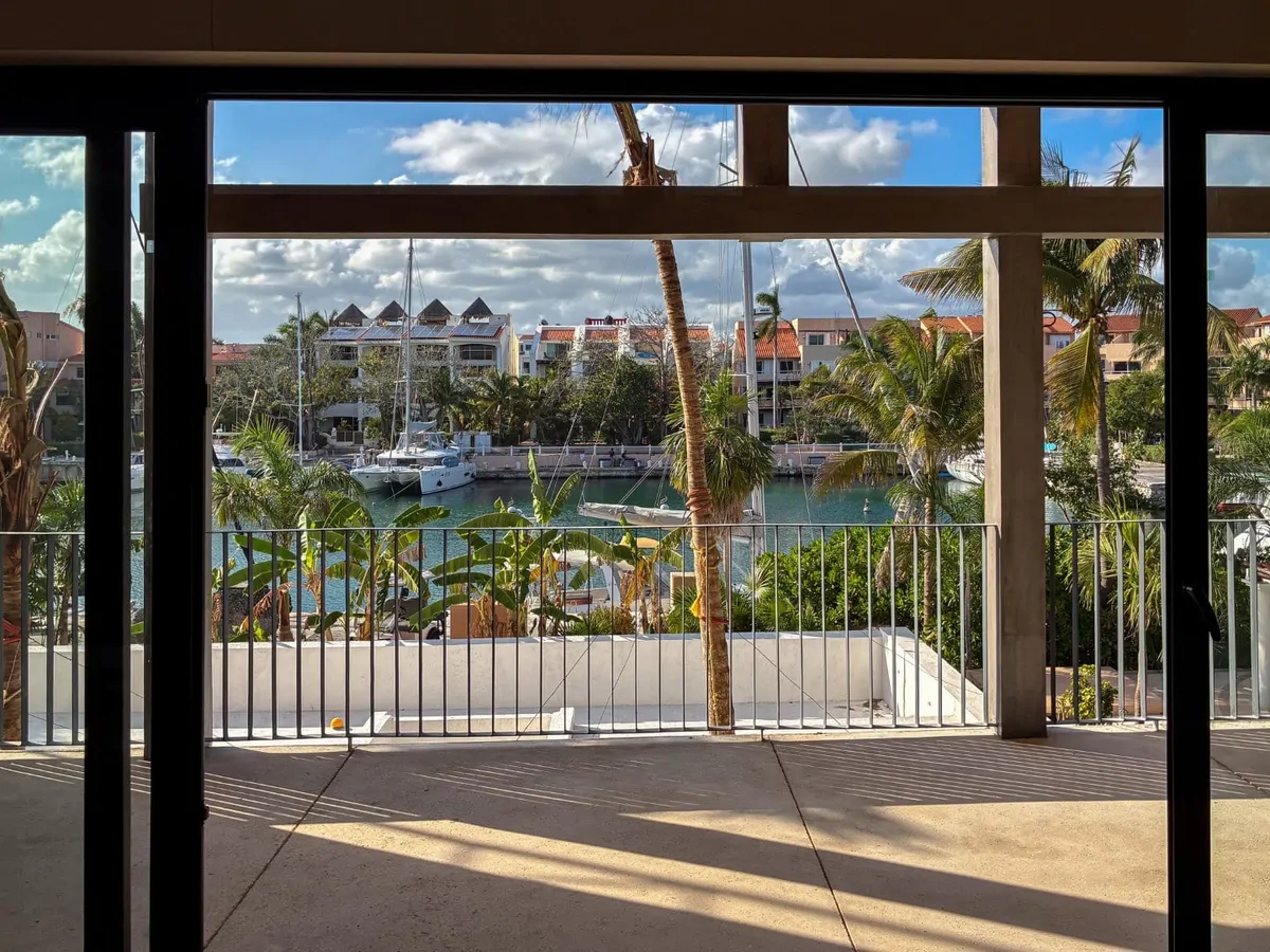 Artesan 3 Bedroom Condo