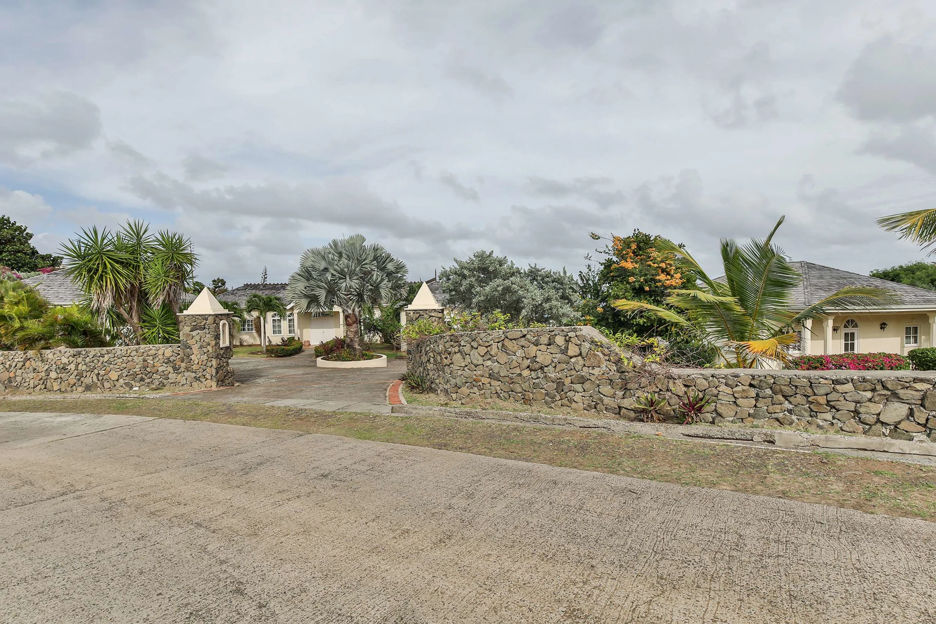 Sea Breeze Villa, Under offer - Gallery image 2