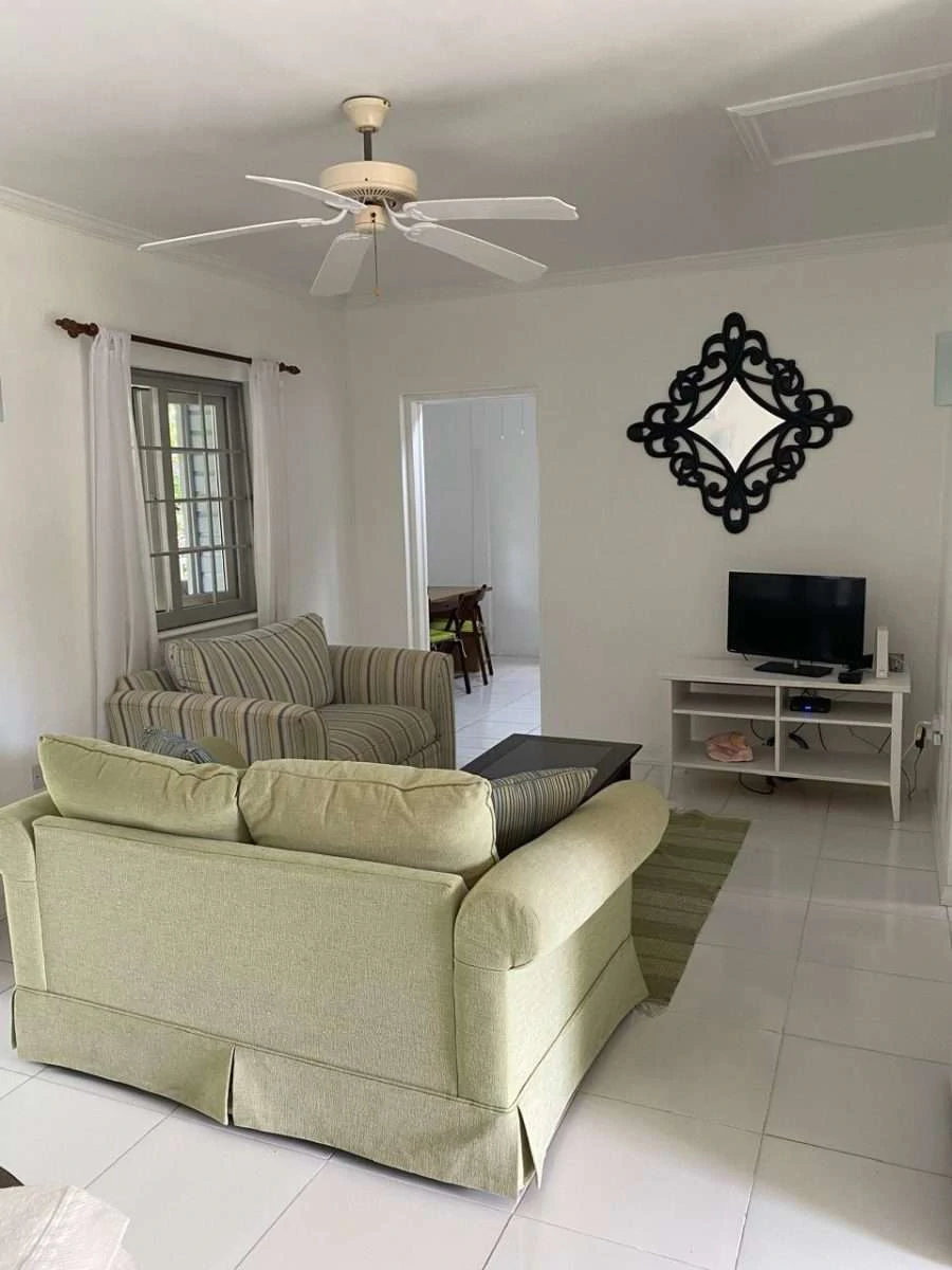 Hibiscus 3, Gate Park, Cap Estate. - Gallery image 3