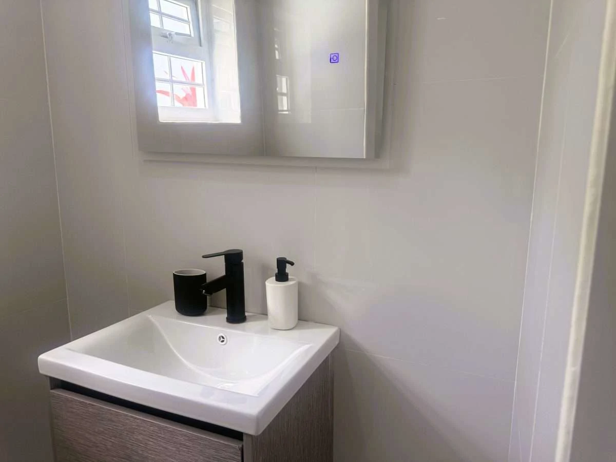 3 Bedroomed Condo, Gate Park. - Gallery image 12