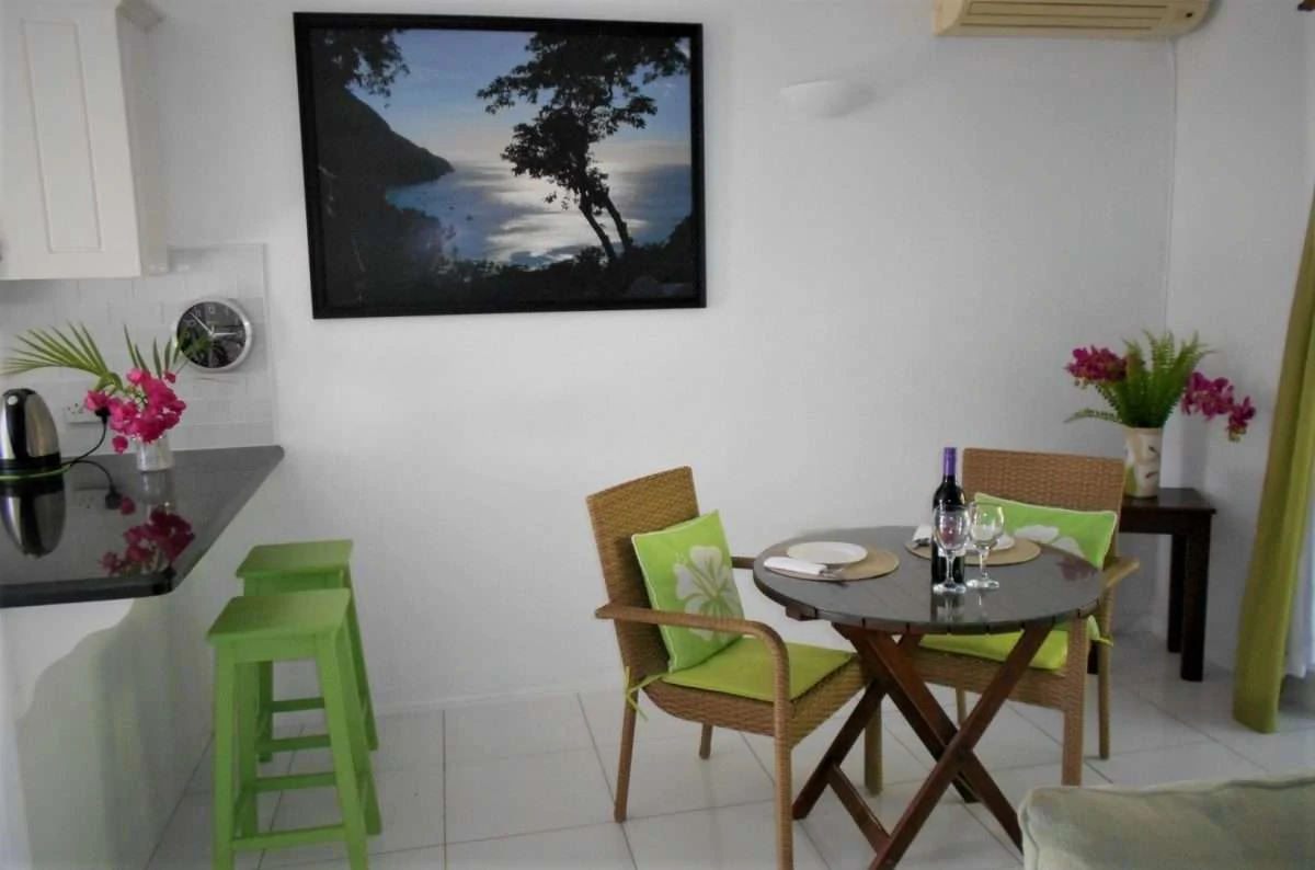 Hibiscus 3, Gate Park, Cap Estate. - Gallery image 6