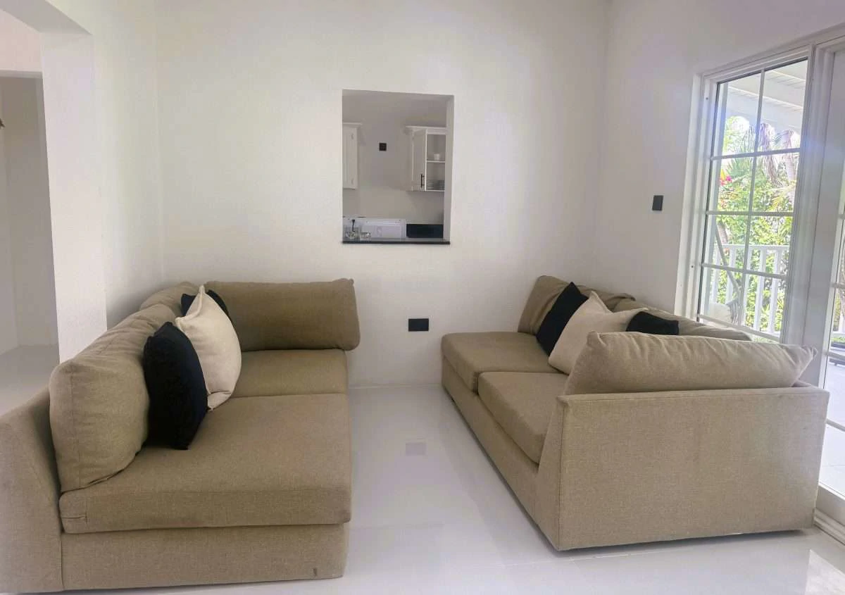 3 Bedroomed Condo, Gate Park. - Gallery image 3