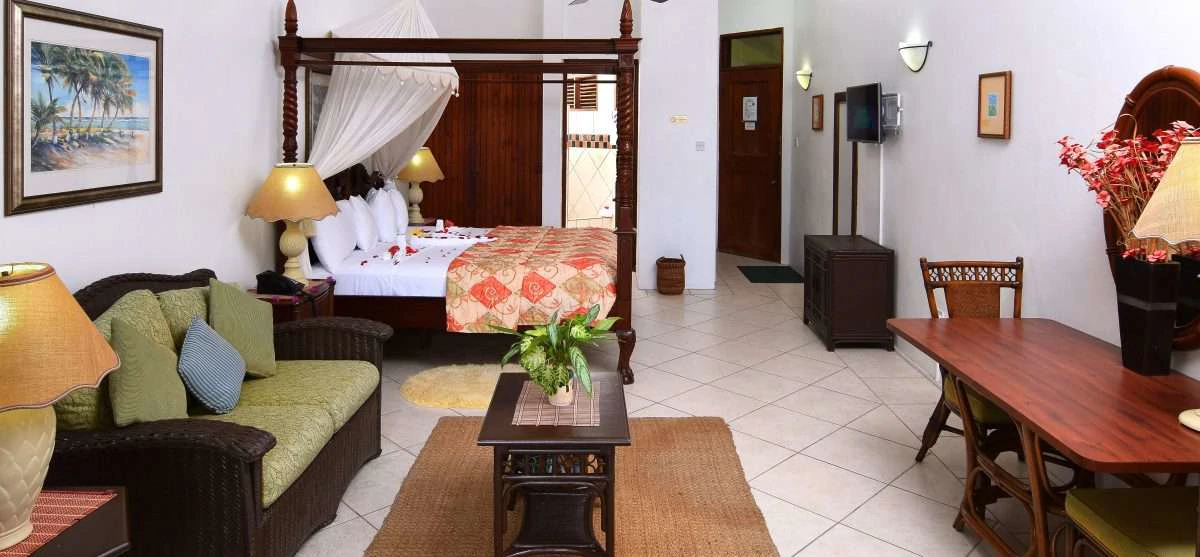 Hotel - For Sale - - Gallery image 15