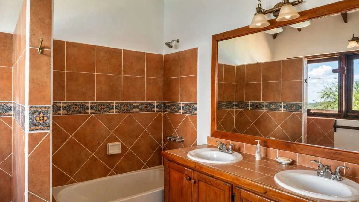 Sea Cliff, Cap Estate. - Gallery image 14