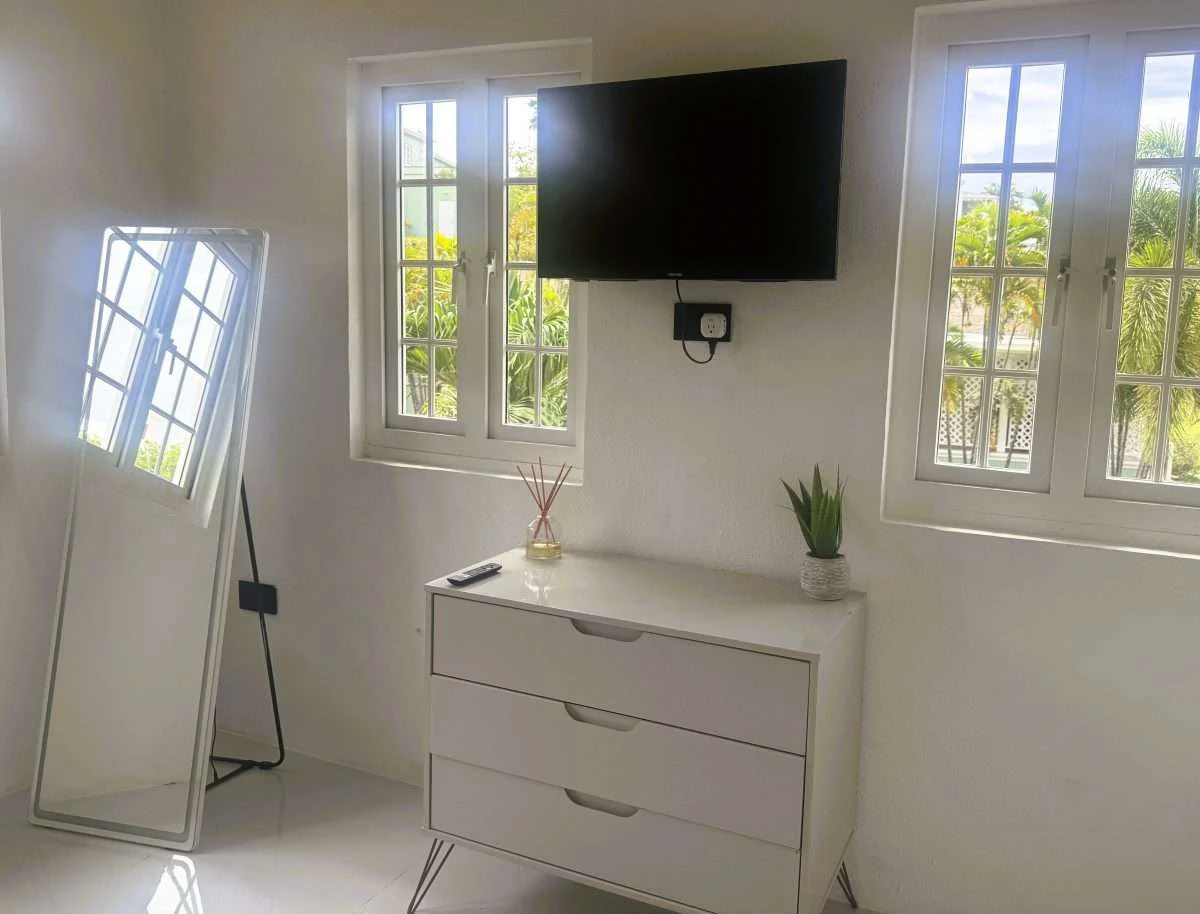 3 Bedroomed Condo, Gate Park. - Gallery image 11