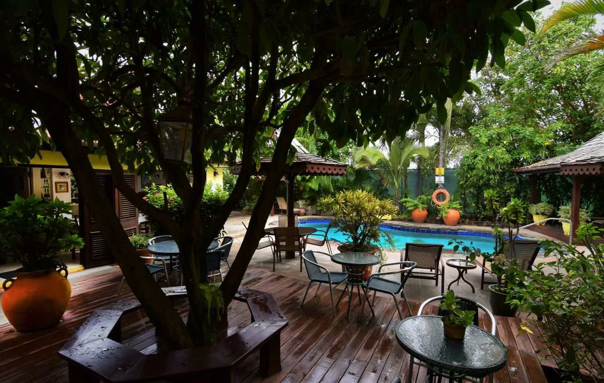 Hotel - For Sale - - Gallery image 9