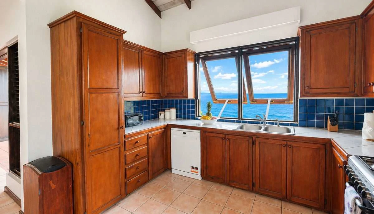Sea Cliff, Cap Estate. - Gallery image 7