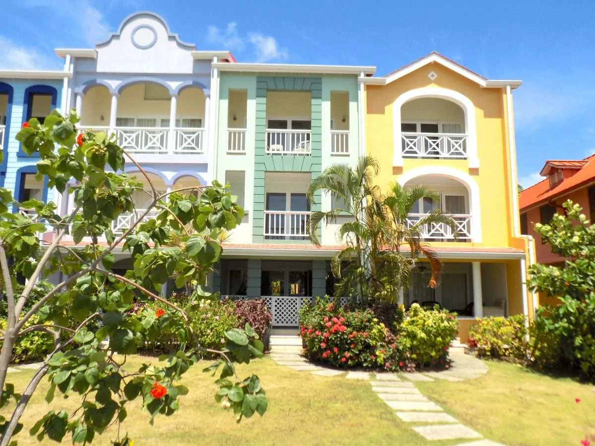 The Harbour #16, Rodney Bay.