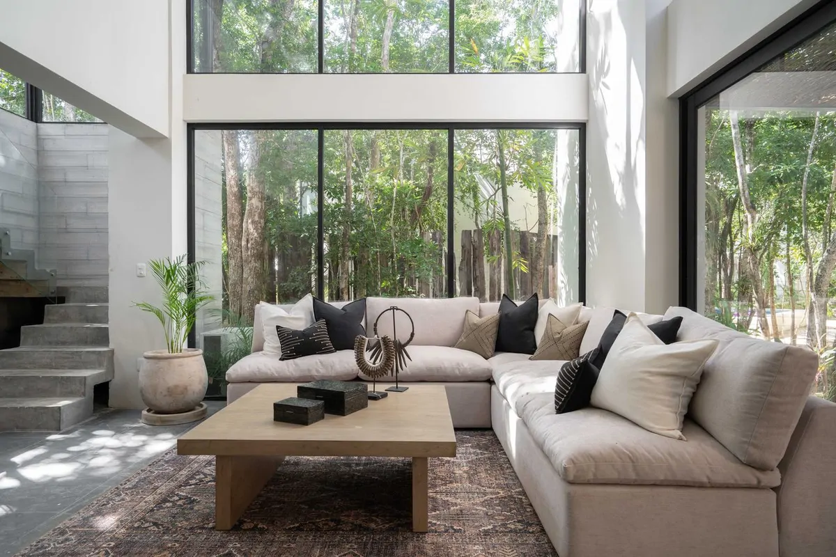 Villa 7  | Beautiful 5 Bedroom with Large Pool in 12 O’Clock Tulum