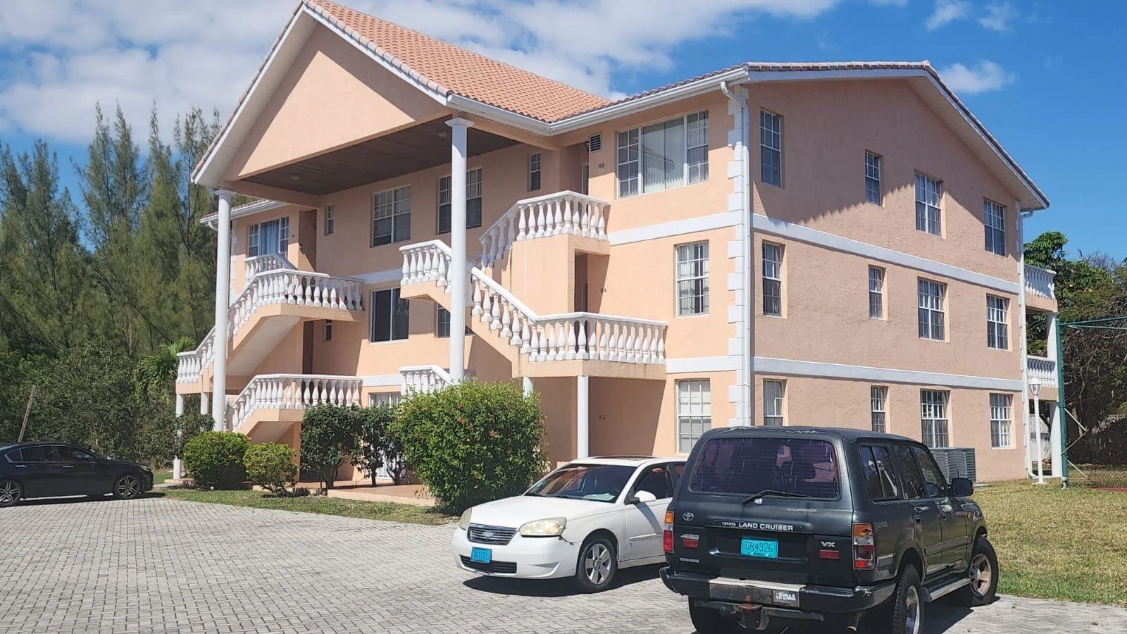H1 Oceanhill Blvd - WaterEdge Condo with Dockage - Gallery image 2