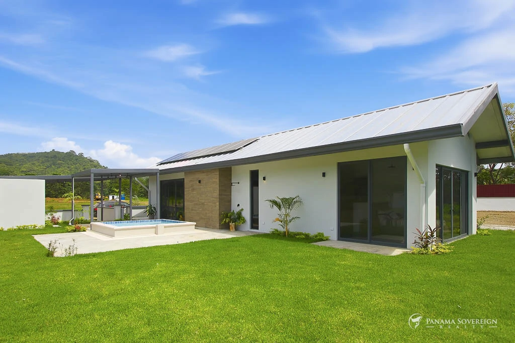 3 Bedroom House in Canas - Gallery image 21