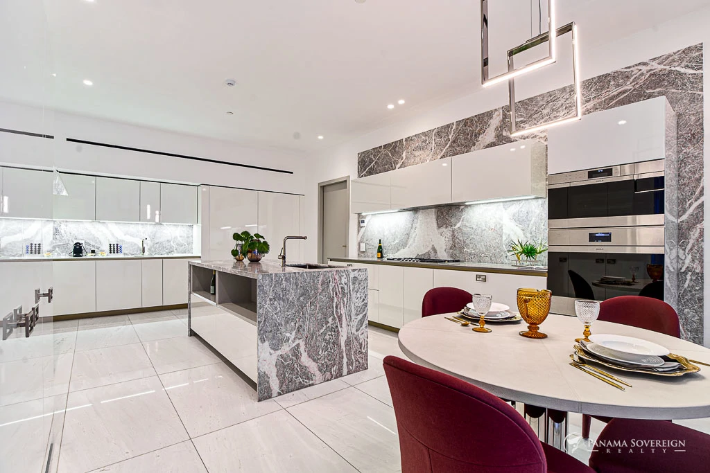 3 Bedroom Condo in Santa Maria - Gallery image 27