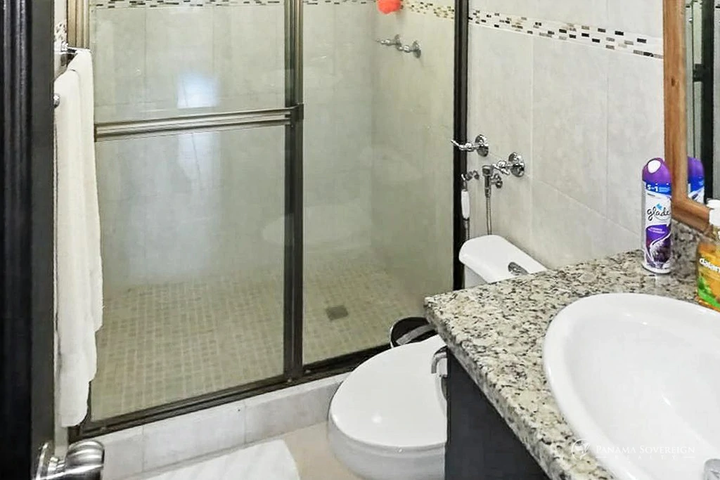 4 Bedroom House in San Carlos - Gallery image 25