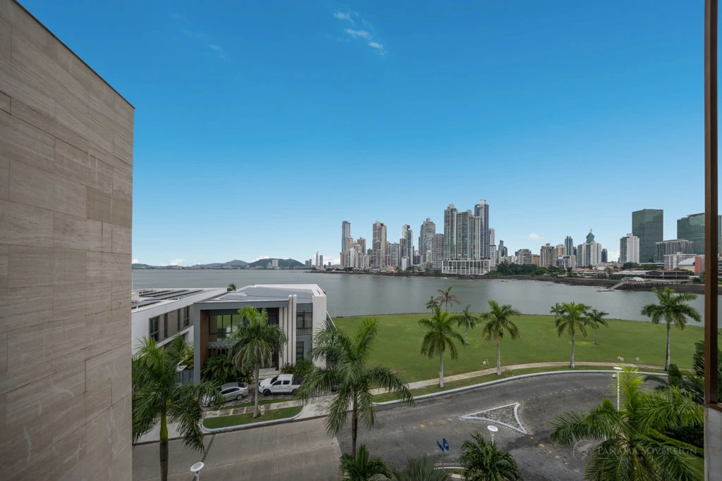 3 Bedroom Condo in Ocean Reef Islands - Gallery image 9