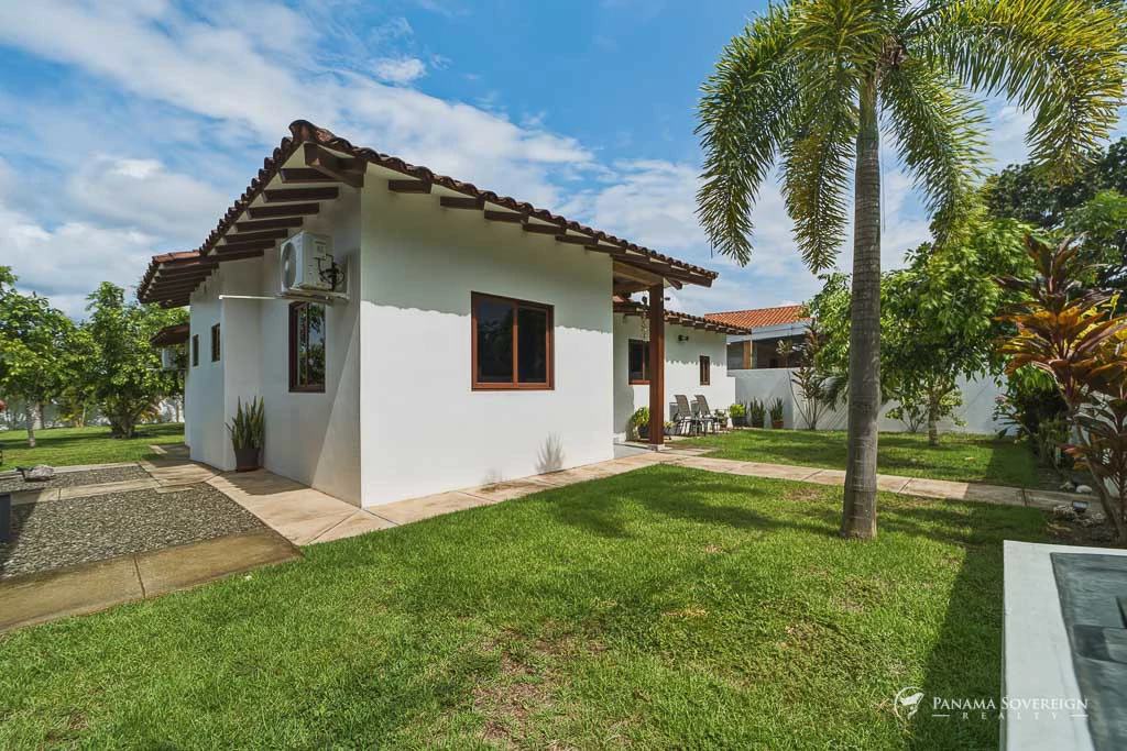 2 Bedroom House in Pedasi - Gallery image 30