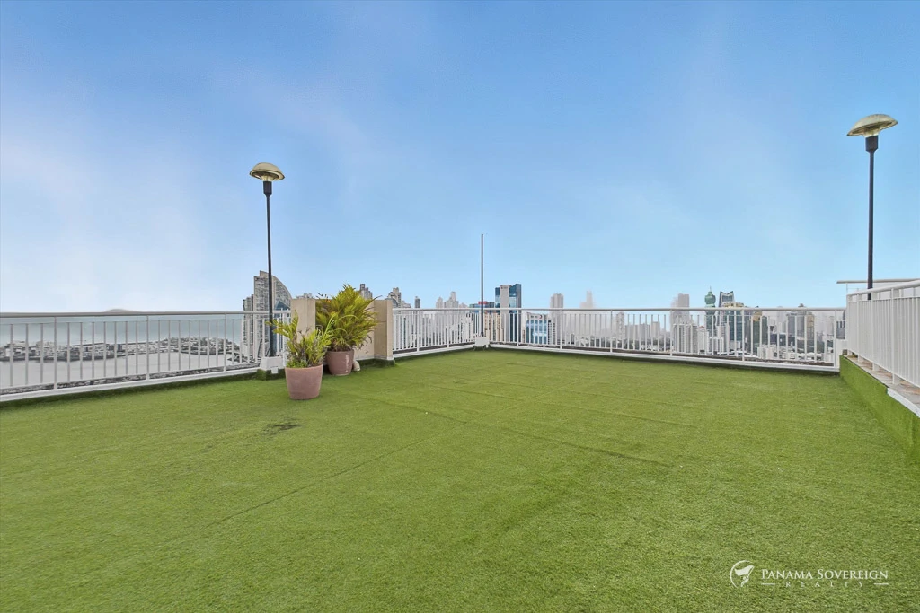 3 Bedroom Condo in San Francisco - Gallery image 23