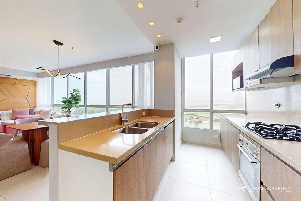 3 Bedroom Condo in Costa del Este - Gallery image 6