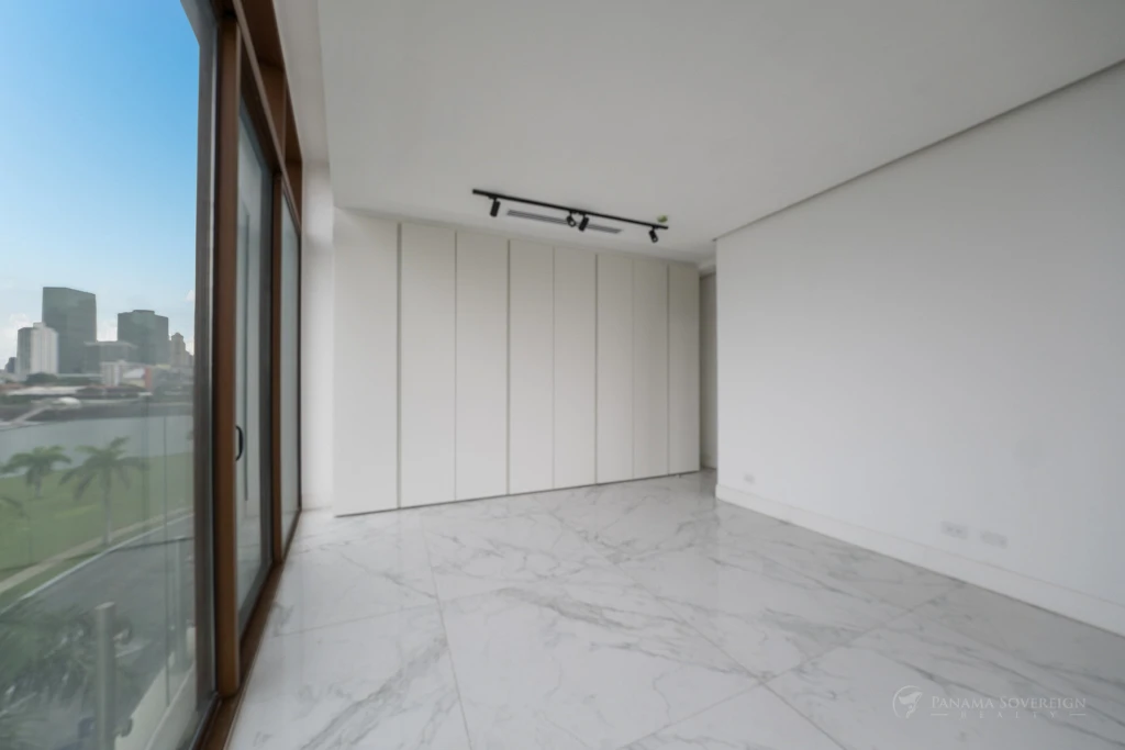 3 Bedroom Condo in Ocean Reef Islands - Gallery image 19