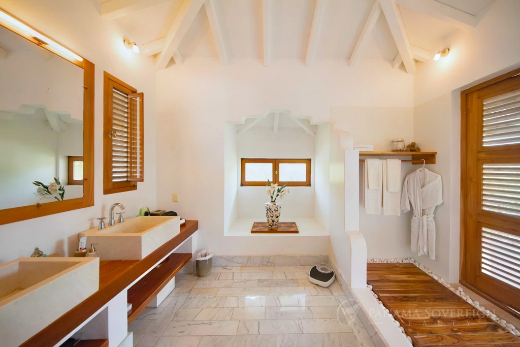 6 Bedroom House in Los Destiladeros - Gallery image 22