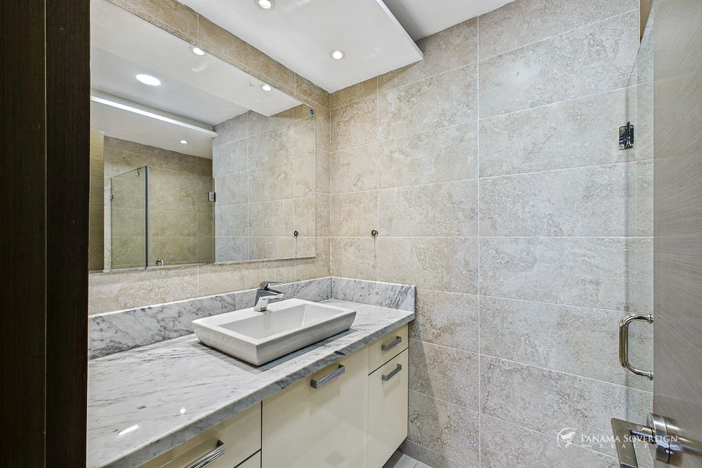 2 Bedroom Condo in Bella Vista - Gallery image 17