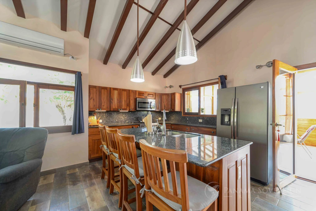 3 Bedroom House in Pedasi - Gallery image 4