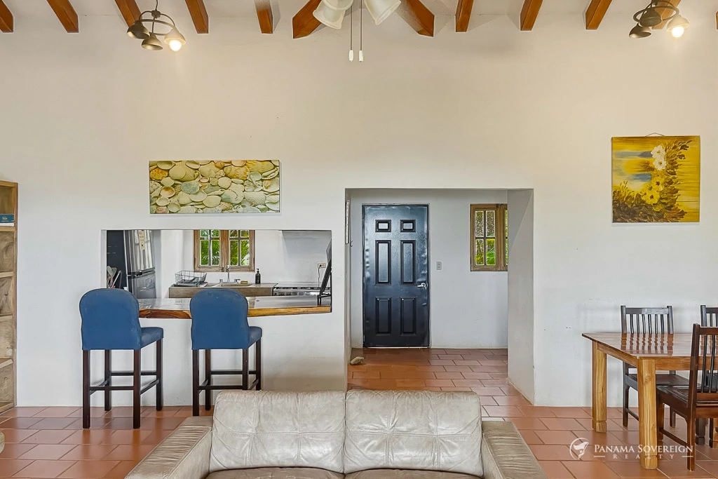 2 Bedroom House in Cambutal - Gallery image 16
