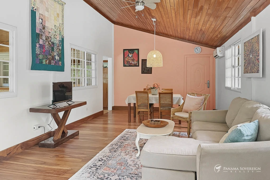 3 Bedroom House in San Carlos - Gallery image 21