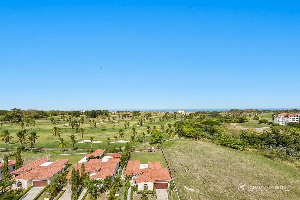 5 Bedroom Condo in San Carlos - Gallery image 30
