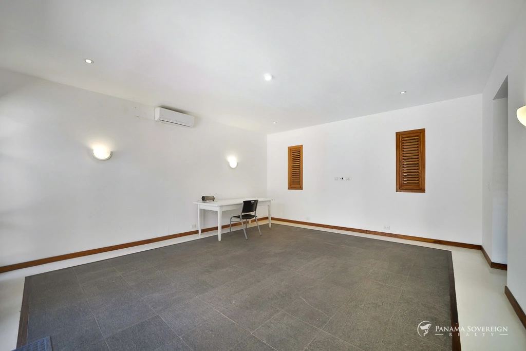 5 Bedroom House in Los Destiladeros - Gallery image 33