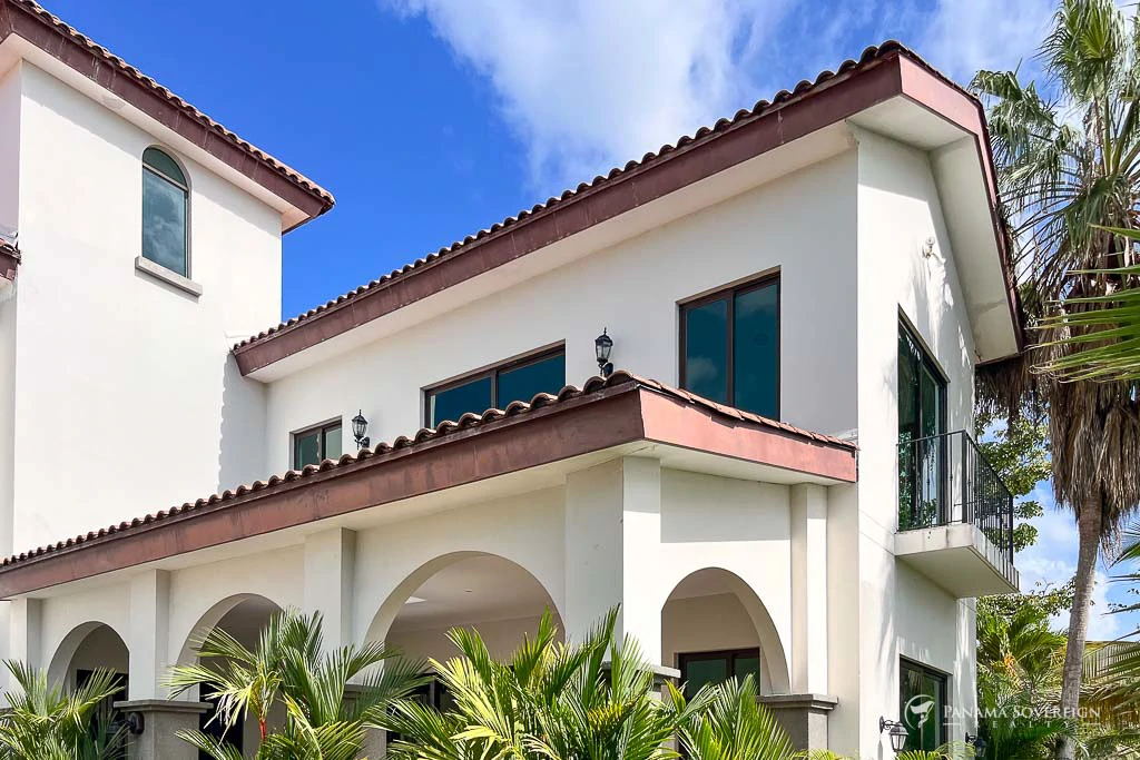 2 Bedroom Condo in San Carlos - Gallery image 2