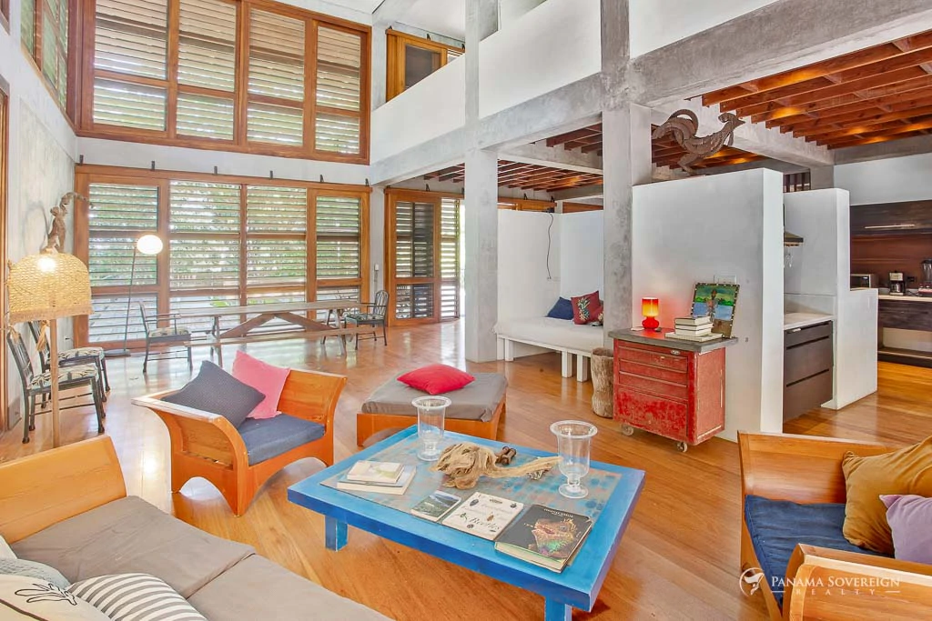 4 Bedroom House in Canal Zone - Gallery image 23
