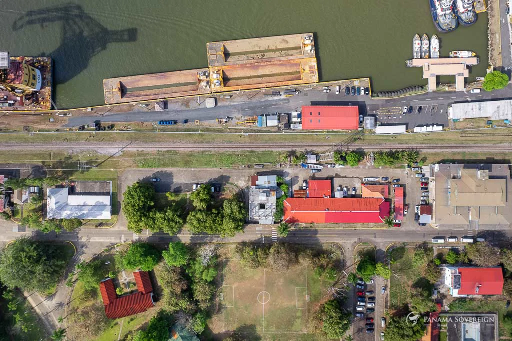 Land in Canal Zone - Gallery image 17