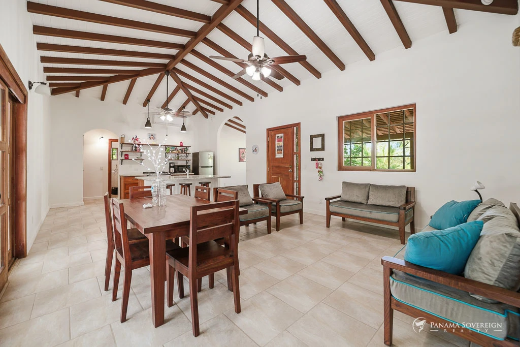 3 Bedroom House in Los Destiladeros - Gallery image 6