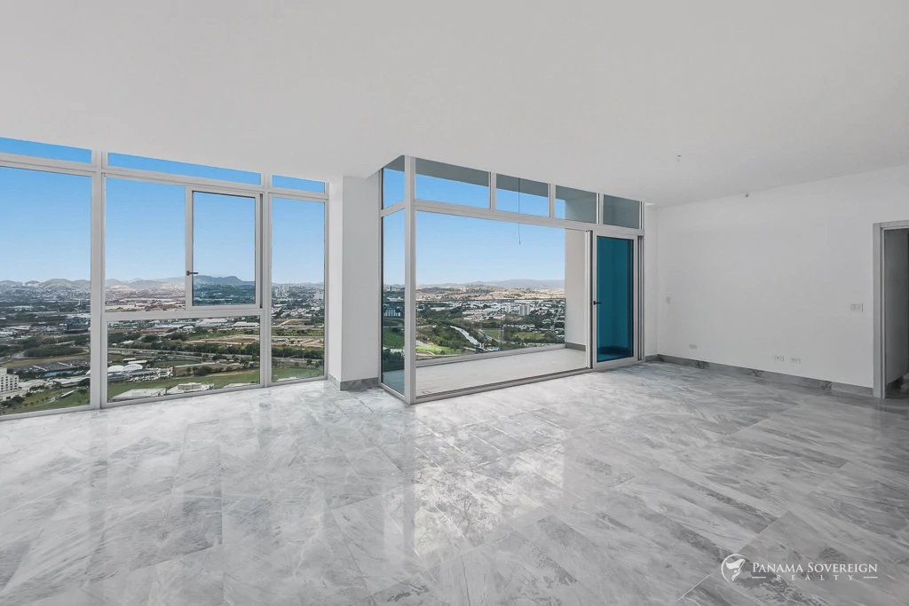 4 Bedroom Condo in Santa Maria - Gallery image 8