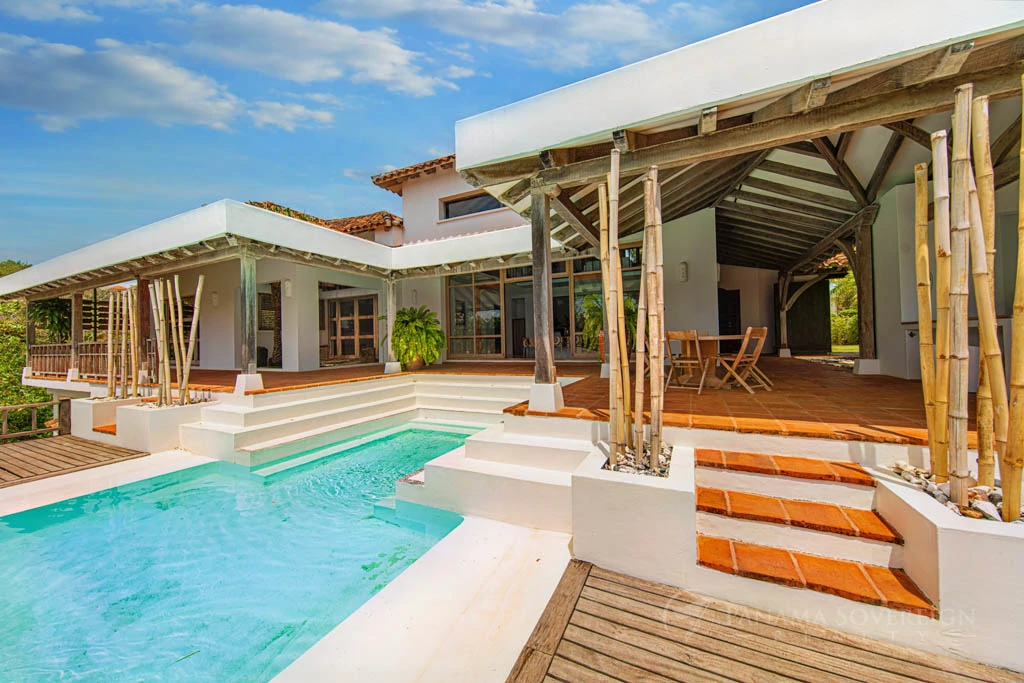 6 Bedroom House in Los Destiladeros