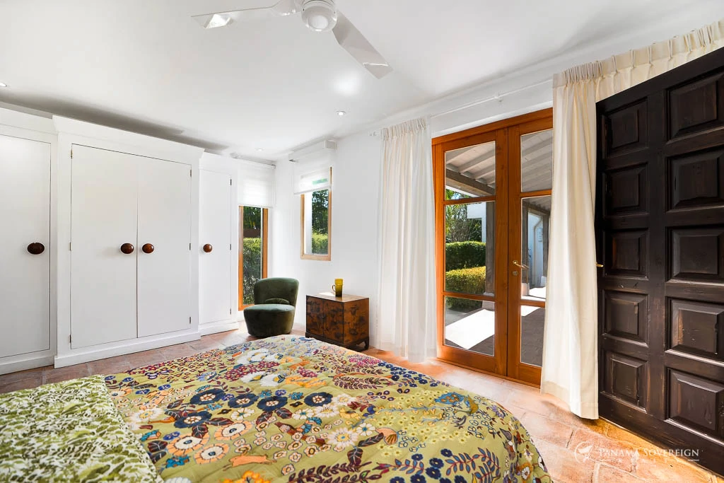 5 Bedroom House in Los Destiladeros - Gallery image 25