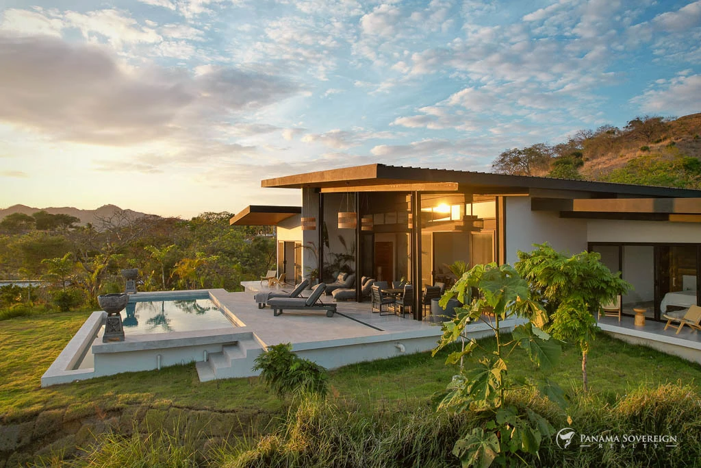 3 Bedroom House in Canas - Gallery image 30