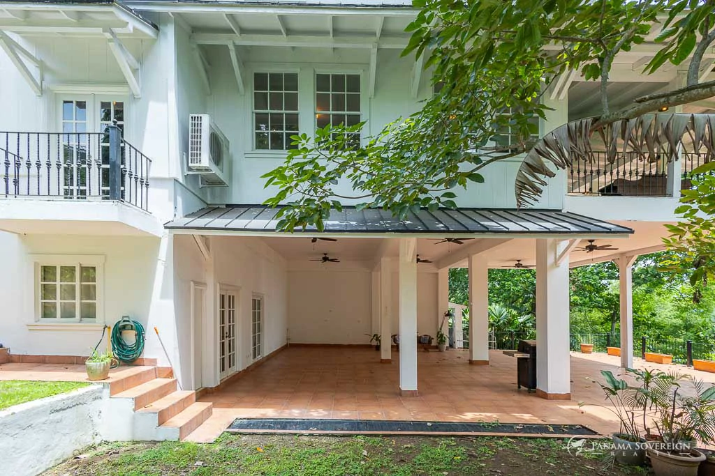 4 Bedroom House in Canal Zone - Gallery image 3