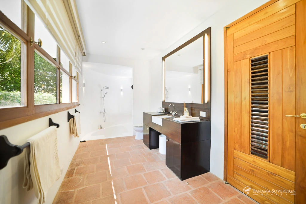 5 Bedroom House in Los Destiladeros - Gallery image 6
