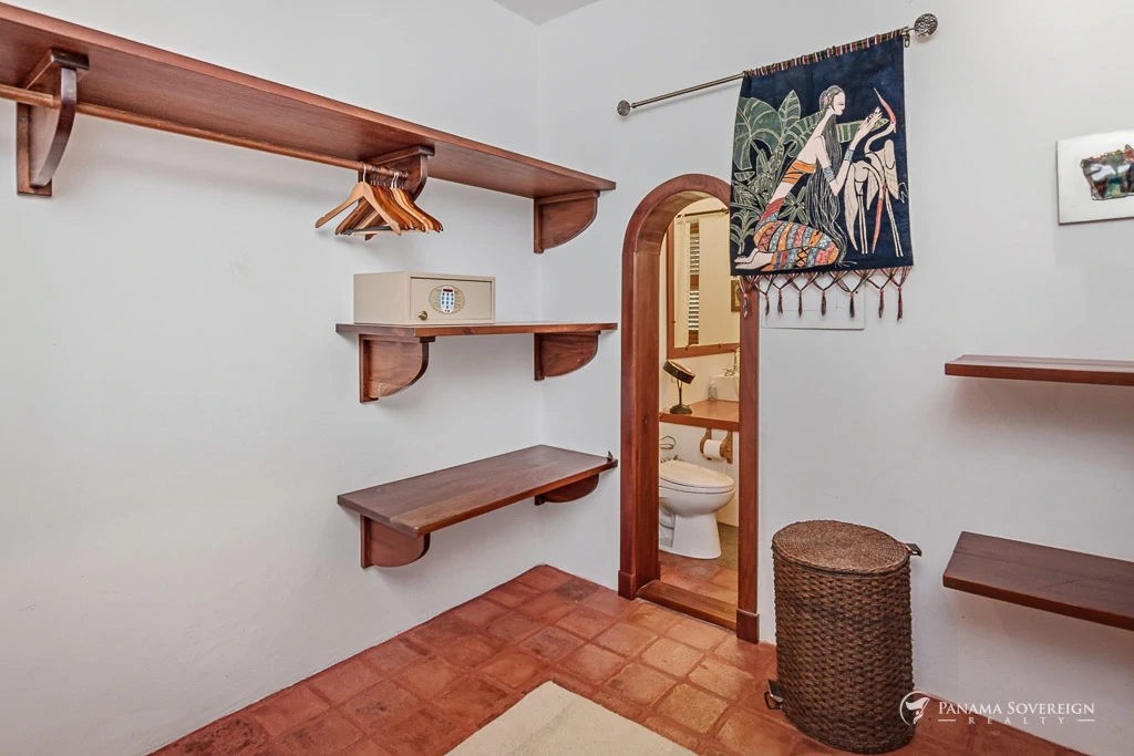 7 Bedroom House in Los Destiladeros - Gallery image 23