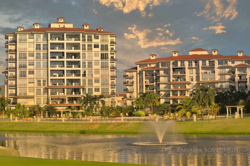 4 Bedroom Condo in Santa Maria - Gallery image 25