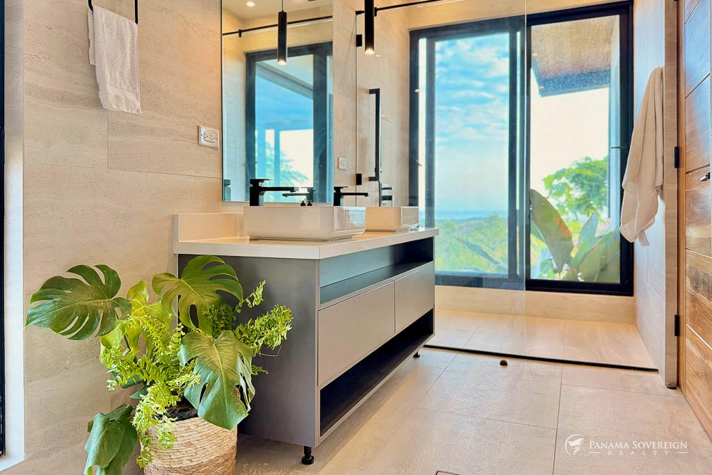 3 Bedroom House in Canas - Gallery image 45